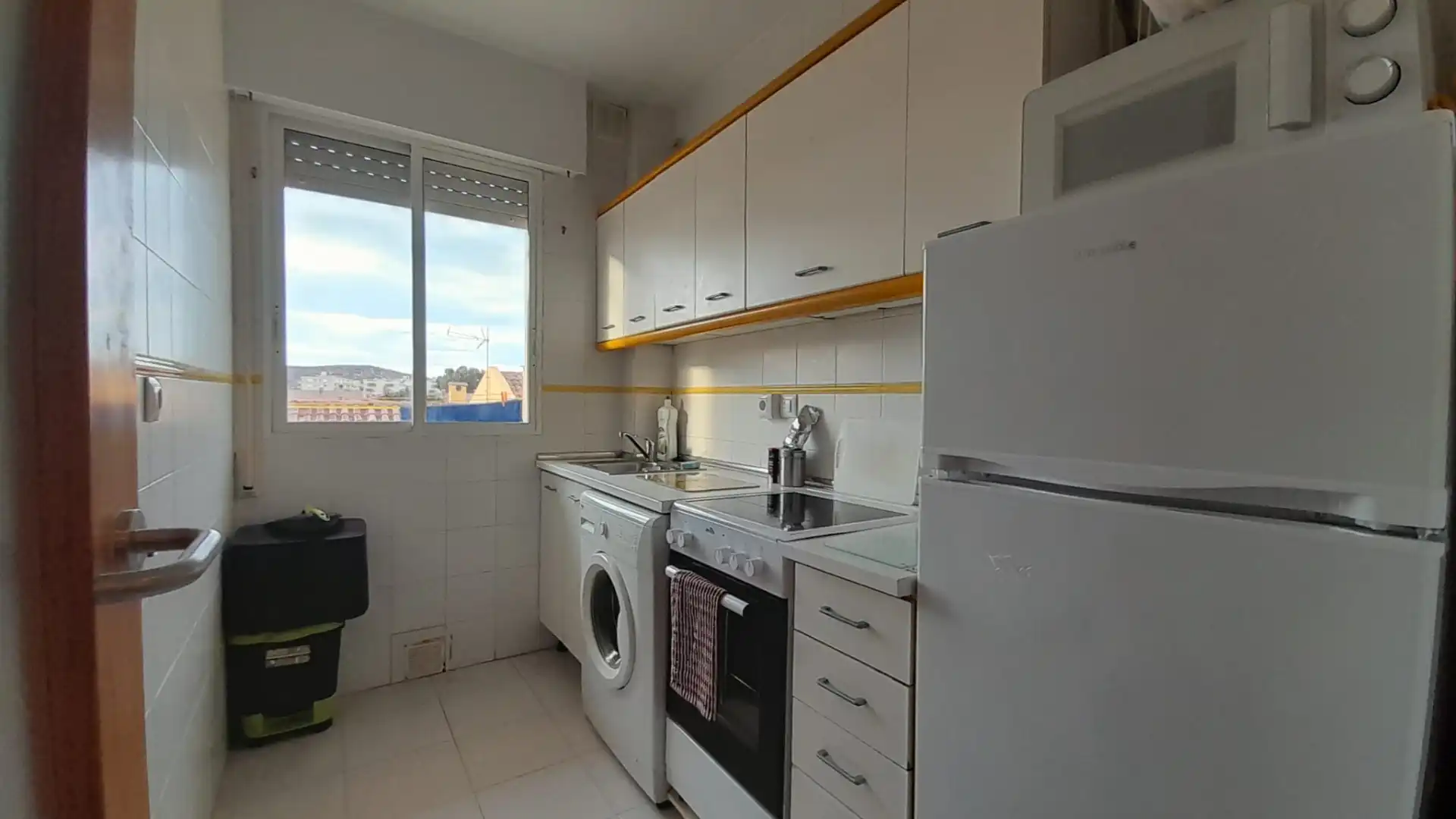Cuina de Apartament en venda en Mazarrón amb Moblat i Balcó