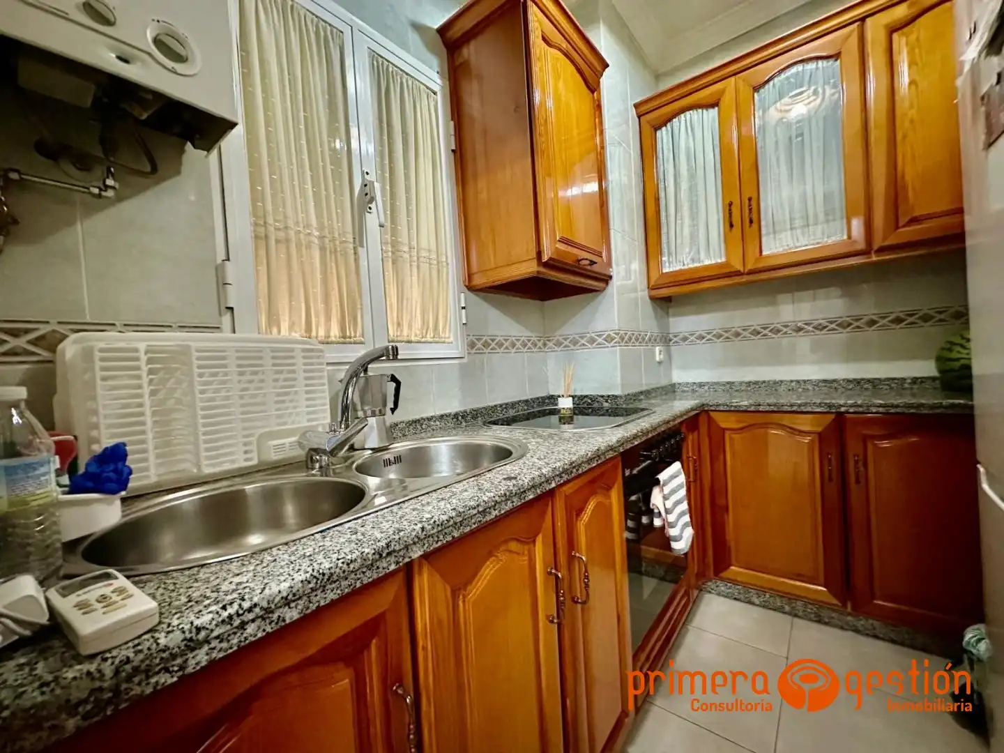 Cocina de Dúplex en venta en Lora del Río con Aire acondicionado, Trastero y Balcón