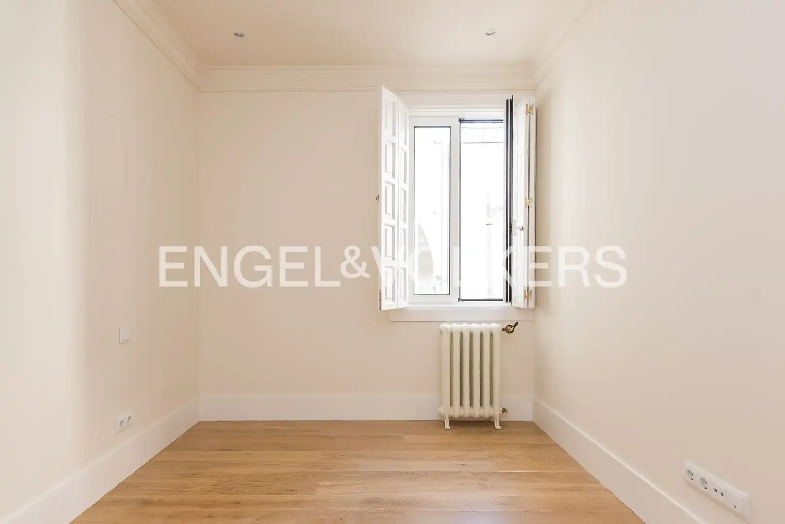 Flat with terrace to rent in Paseo del Prado, imagen 28