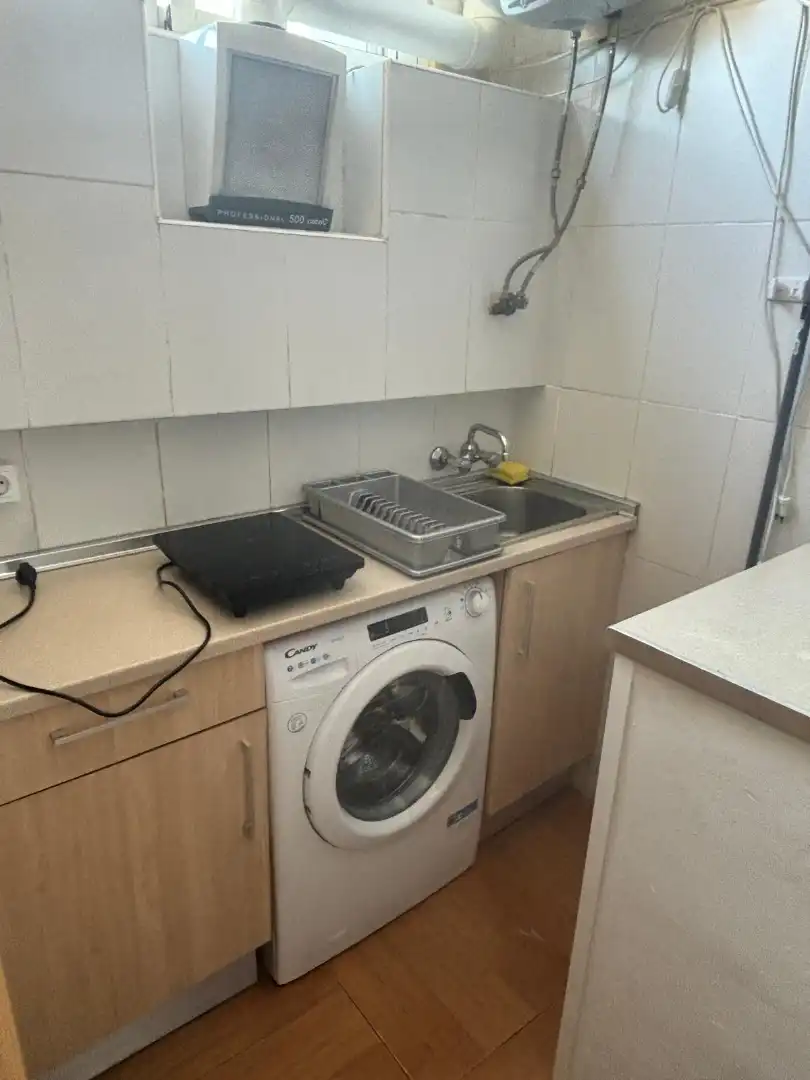 Estudio de alquiler en Carrer del Matemàtic Marzal, 2, La Roqueta