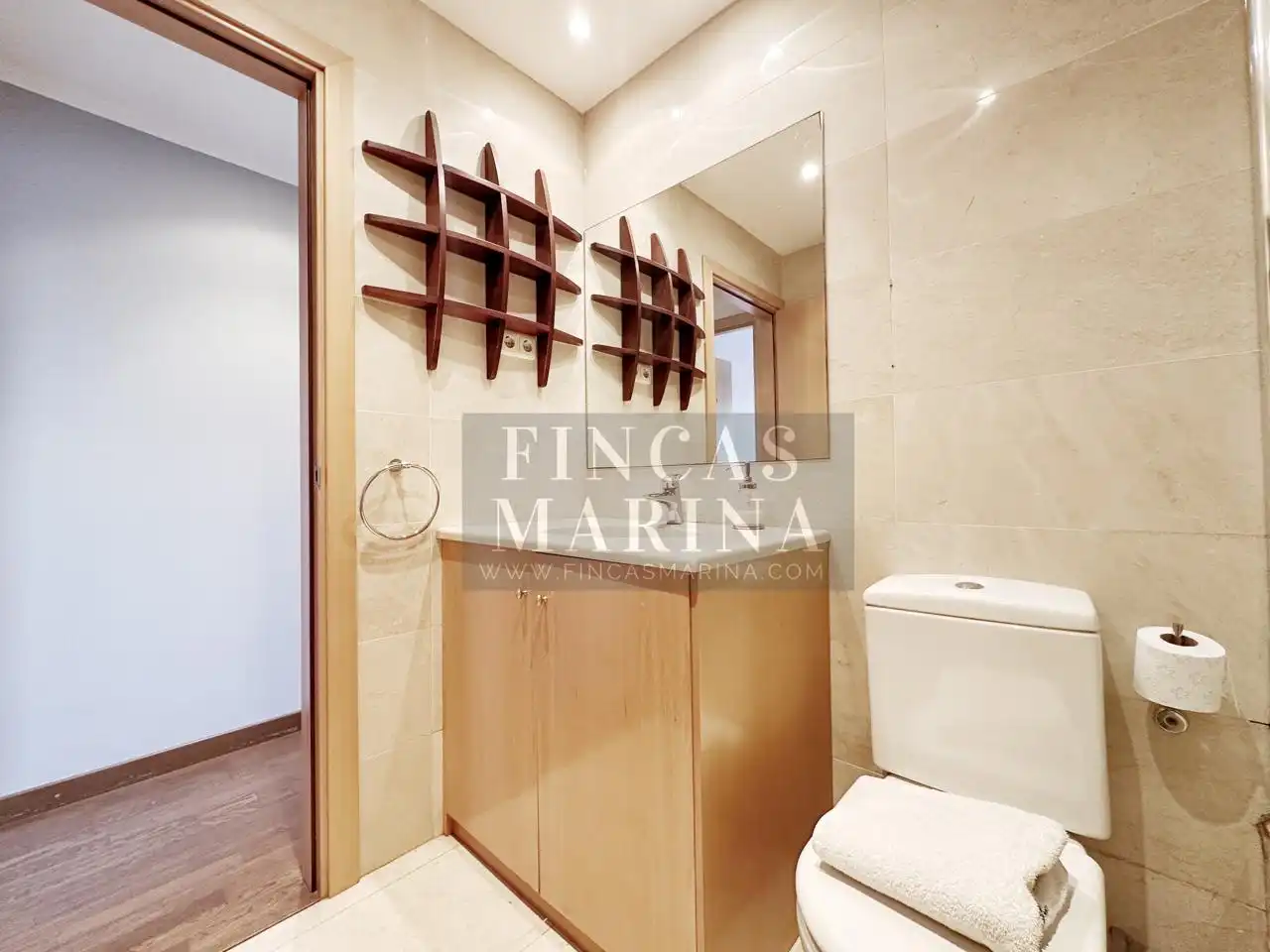 Badezimmer von Maisonette zum Verkauf in Gavà mit Klimaanlage, Heizung und Parkett