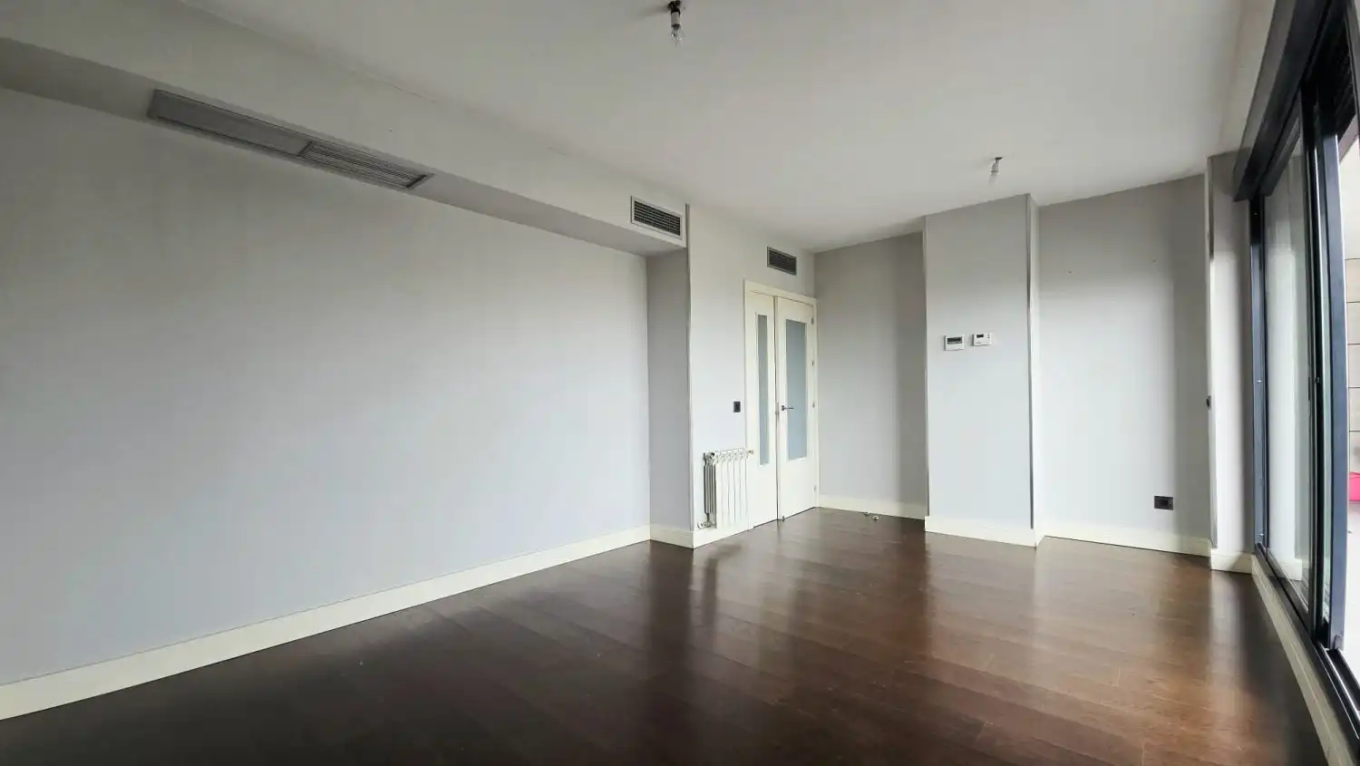 Sala d'estar de Àtic de lloguer en Madrid amb Aire condicionat, Calefacció i Terrassa