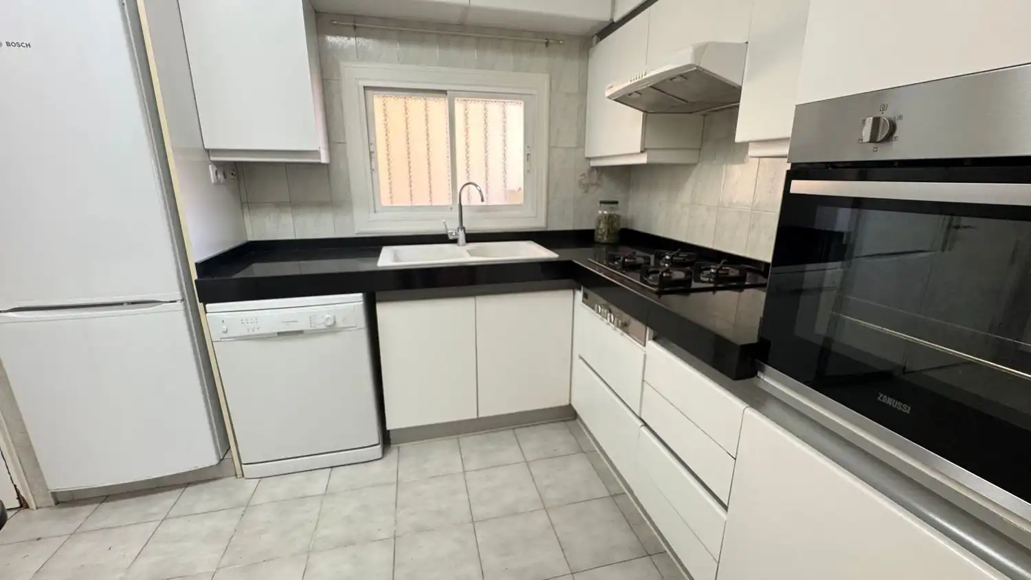 Detached house with pool for sale in CL MARTI DIEZ, DE, imagen 11