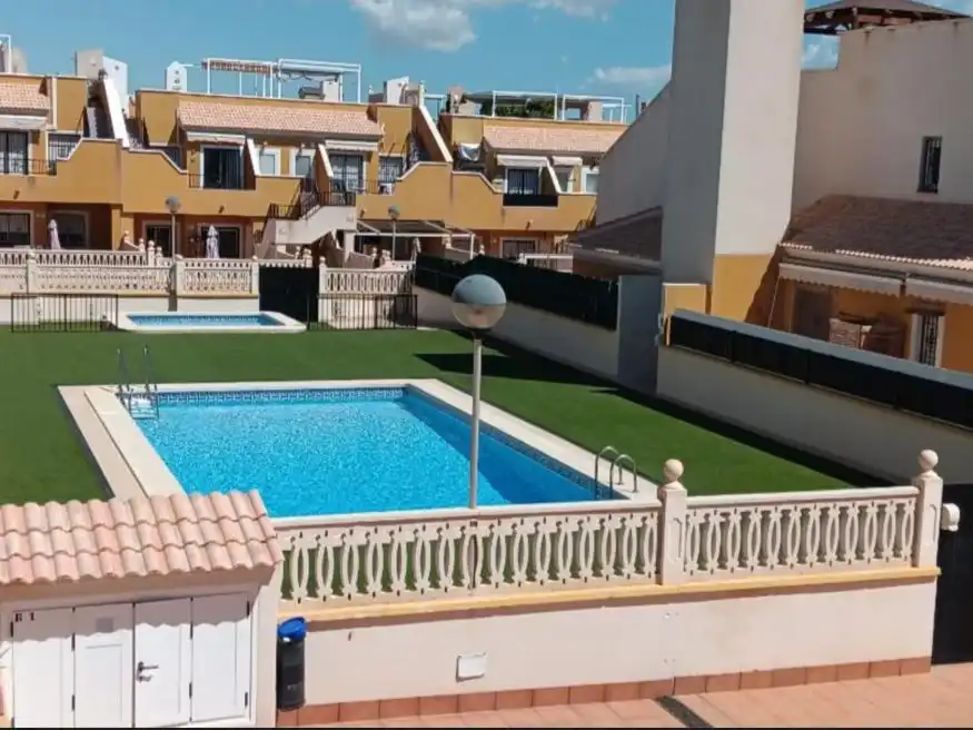 Piscina de Casa o xalet en venda en Elche / Elx amb Aire condicionat, Jardí privat i Terrassa