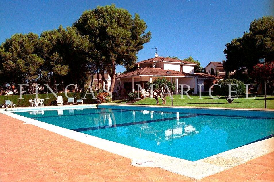 Jardí de Finca rústica en venda en El Vendrell amb Calefacció, Jardí privat i Terrassa