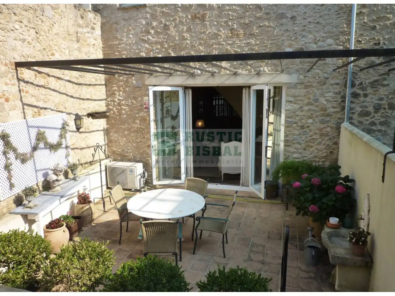 Terrasse von Country house zur Miete in Navata mit Klimaanlage, Heizung und Privatgarten
