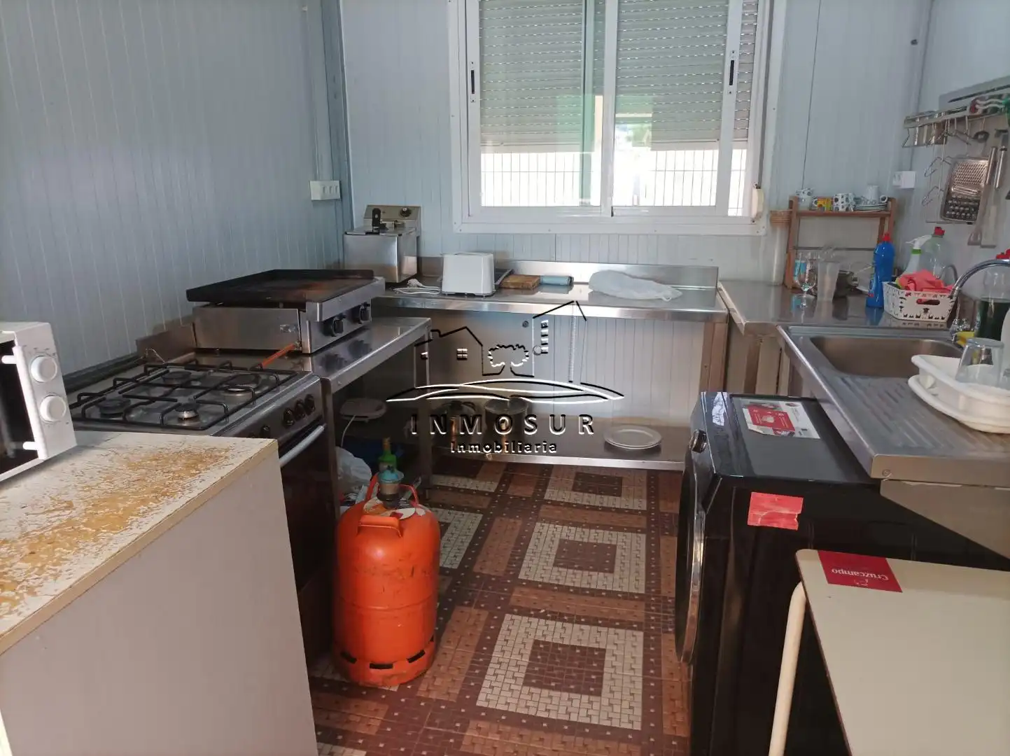 Cuina de Casa o xalet en venda en Lucena amb Piscina i Moblat