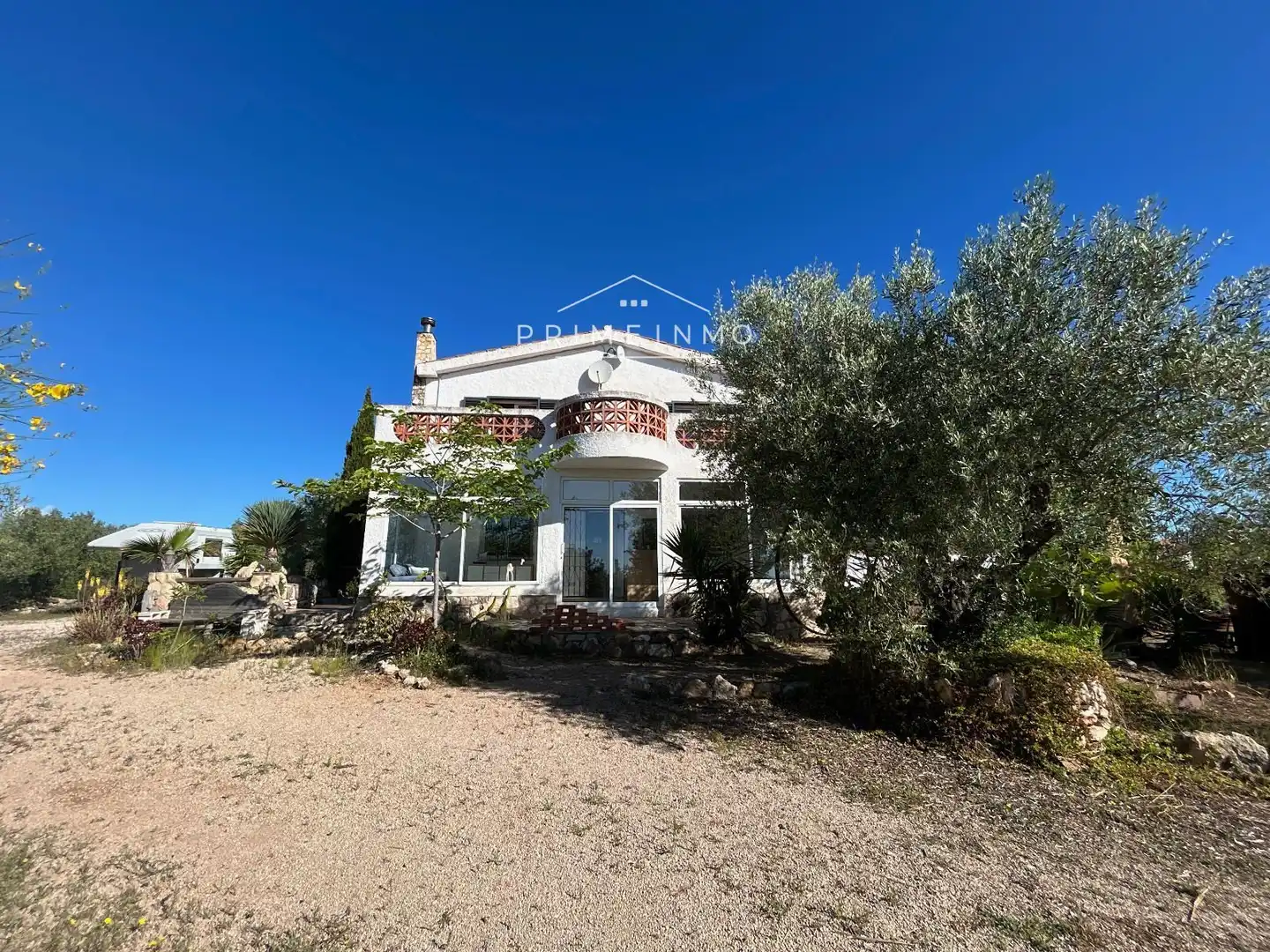Vista exterior de Finca rústica en venda en L'Ampolla amb Terrassa, Traster i Piscina