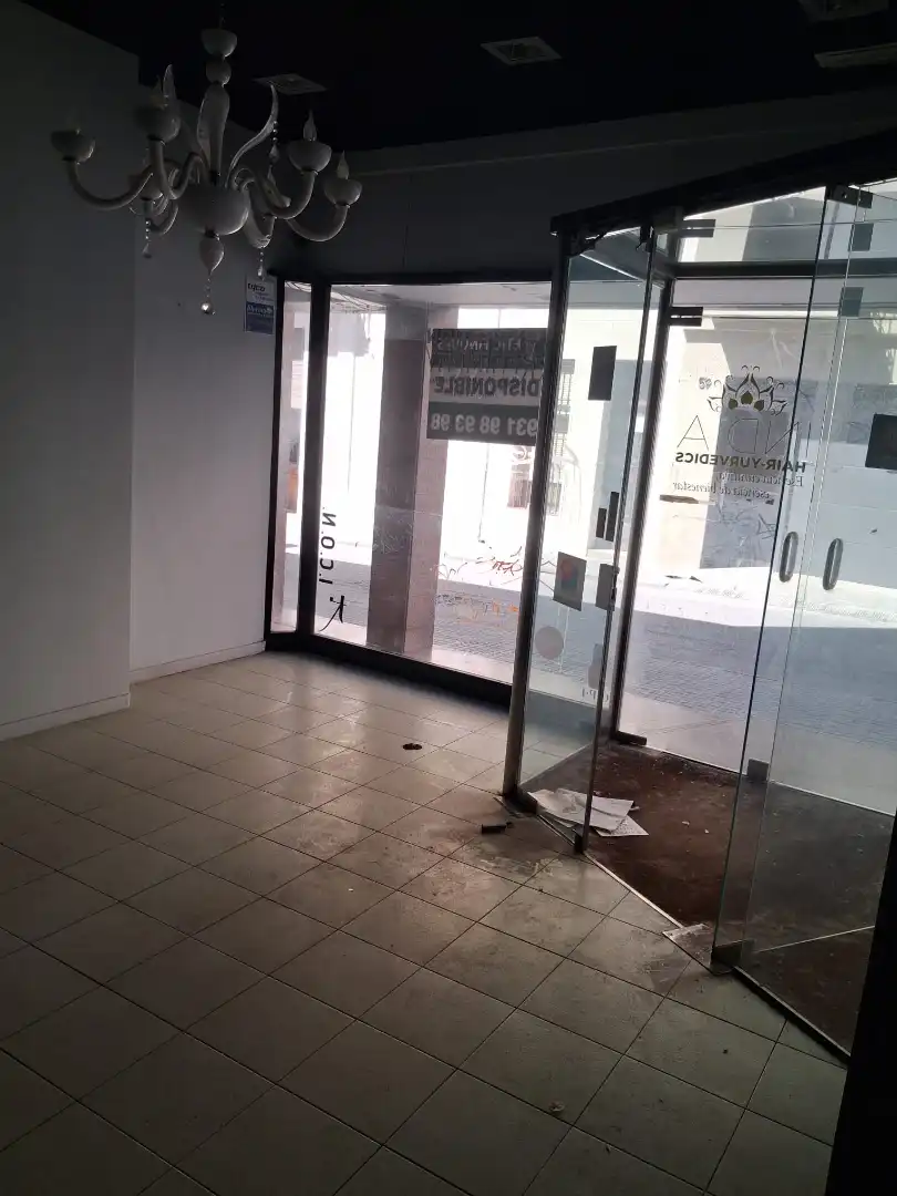 Local comercial en venta en Carrer del Pantà 69, imagen 8
