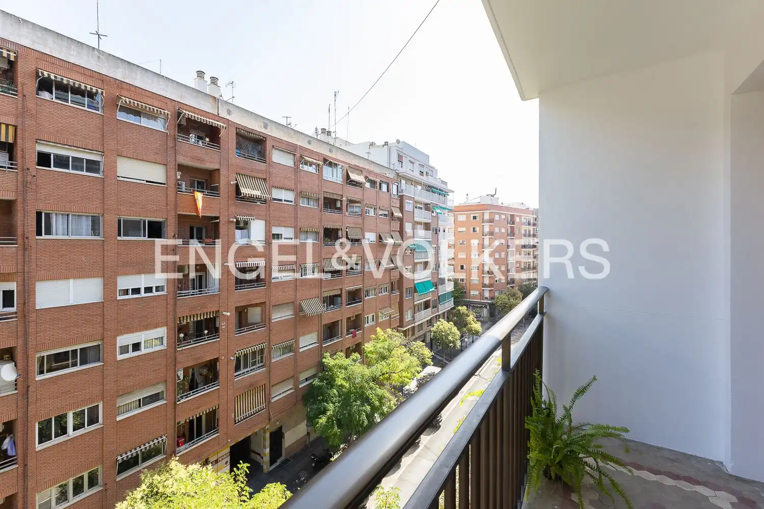 Terrassa de Pis de lloguer en Valencia amb Aire condicionat, Calefacció i Moblat