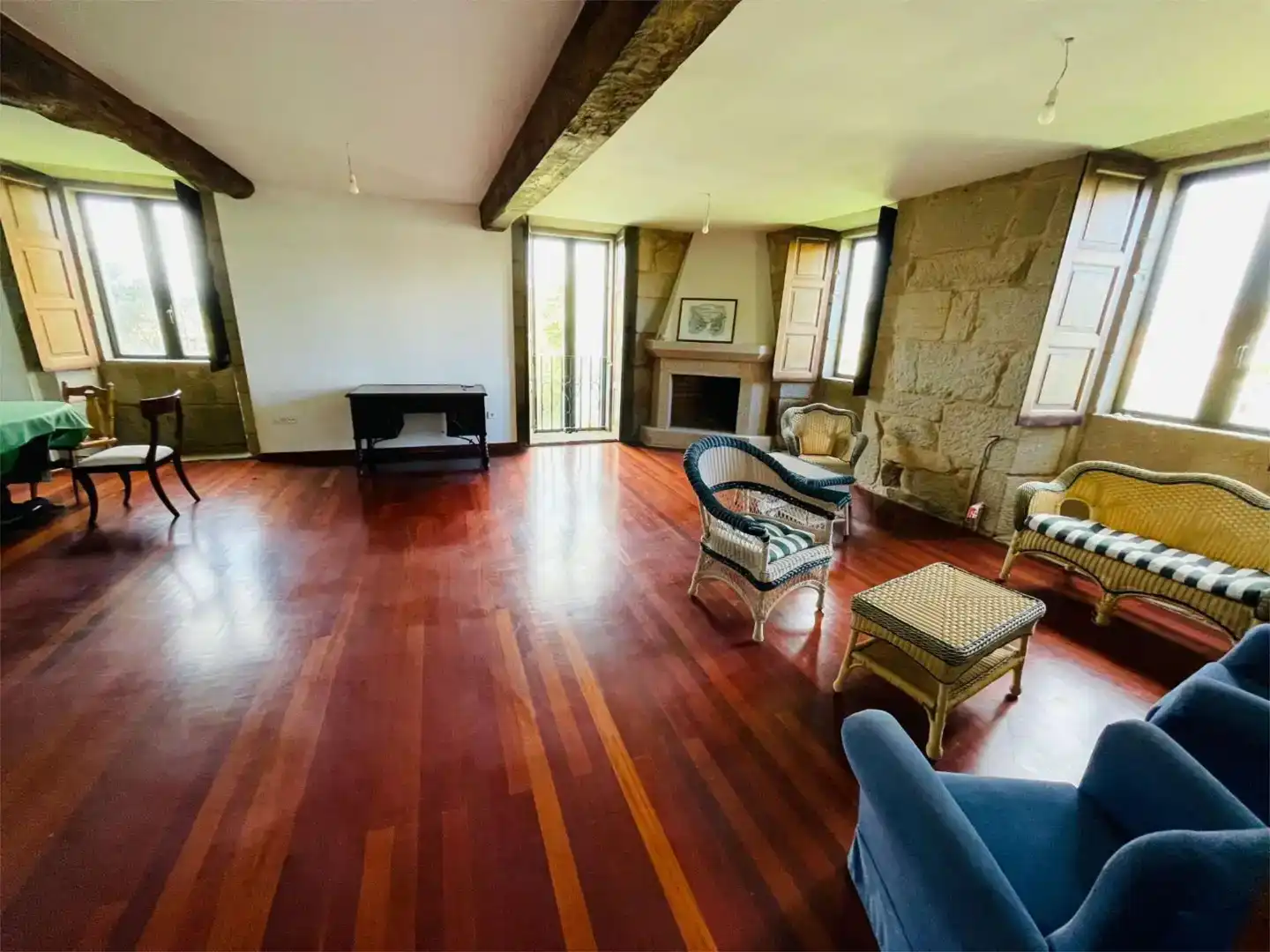 Sala d'estar de Casa o xalet en venda en Meis amb Jardí privat, Piscina i Moblat