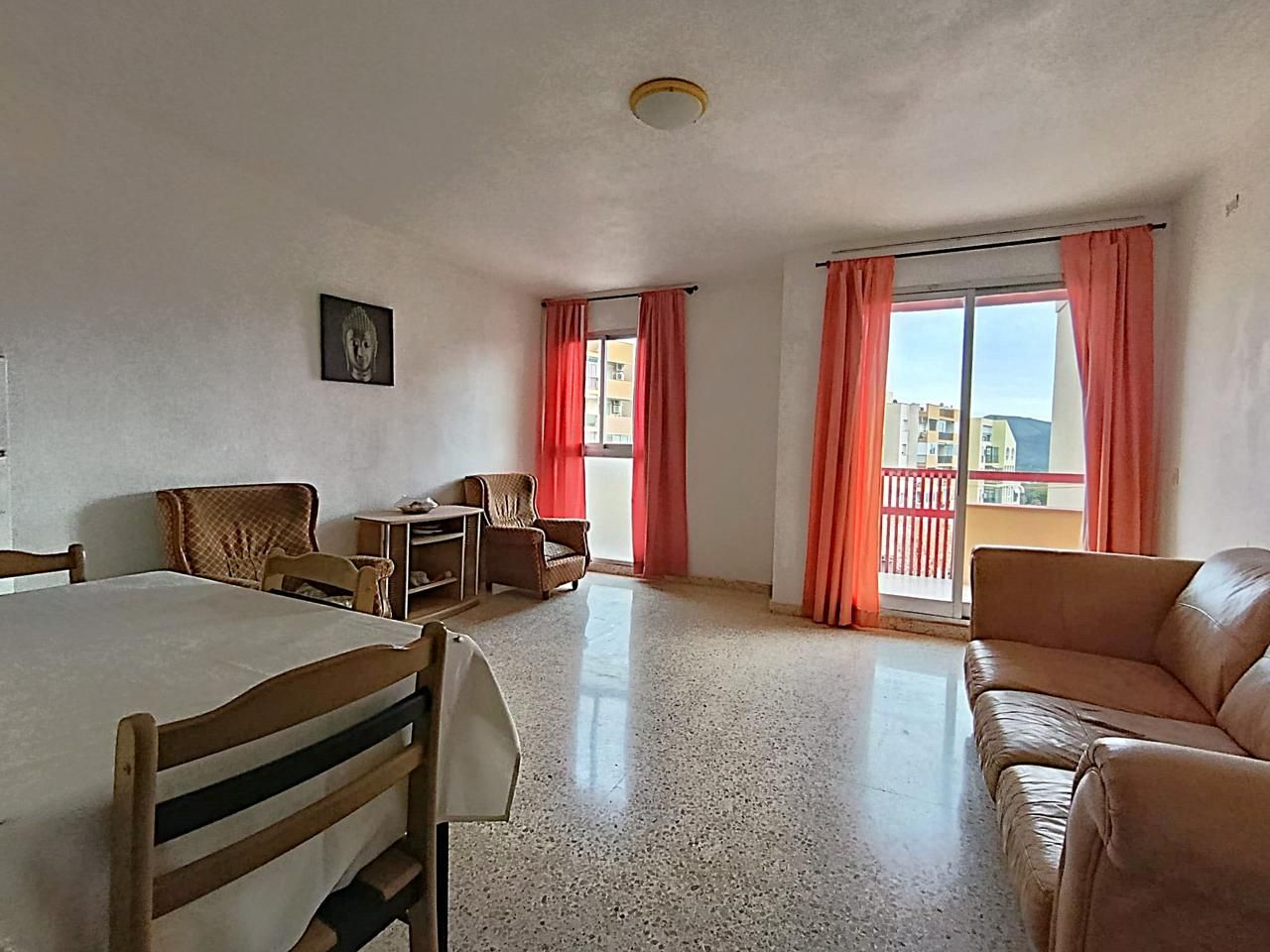 Schlafzimmer von Dachboden zum Verkauf in L'Alfàs del Pi mit Klimaanlage, Terrasse und Möbliert