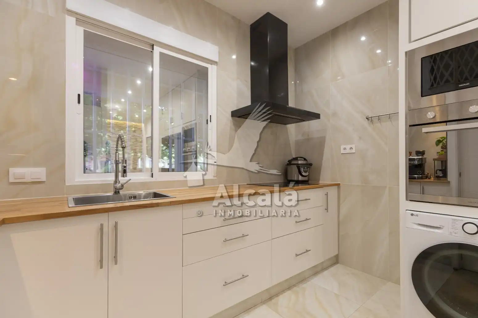 Cocina de Piso en venta en Azuqueca de Henares con Aire acondicionado, Jardín privado y Domótica