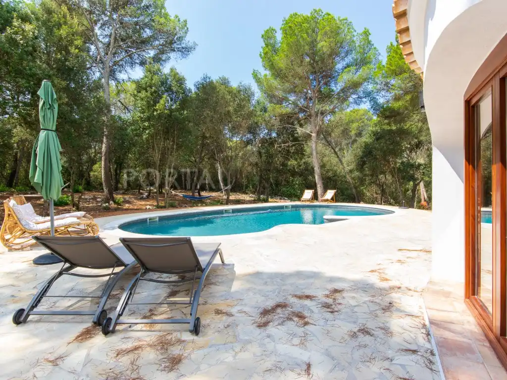 Jardín de Finca rústica en venta en Ferreries con Piscina