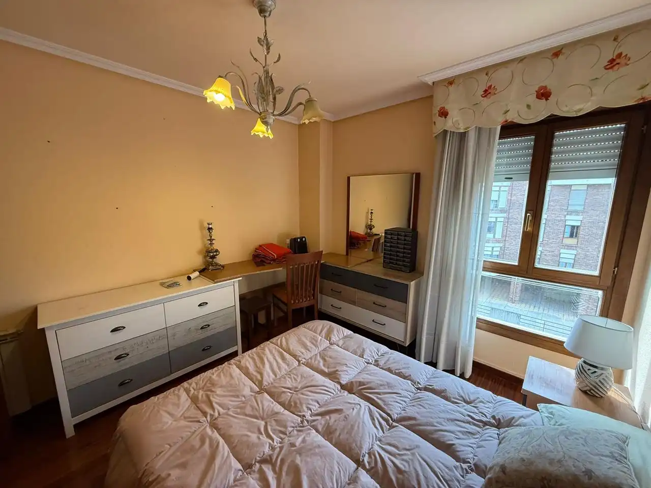 Habitación de Piso en venta en Castro-Urdiales con Calefacción, Parquet y Piscina comunitaria