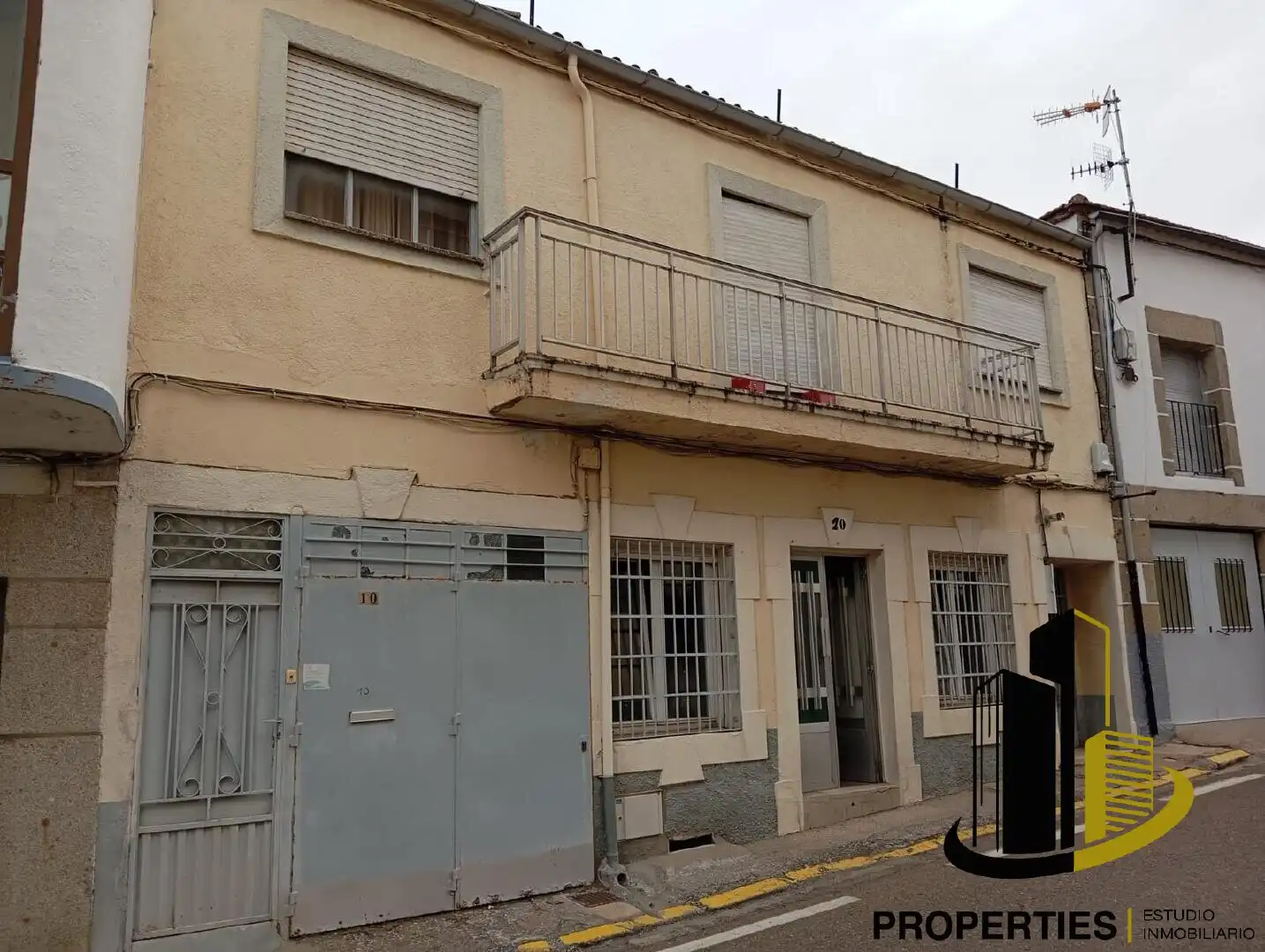 Vista exterior de Casa o chalet en venta en Ledrada
