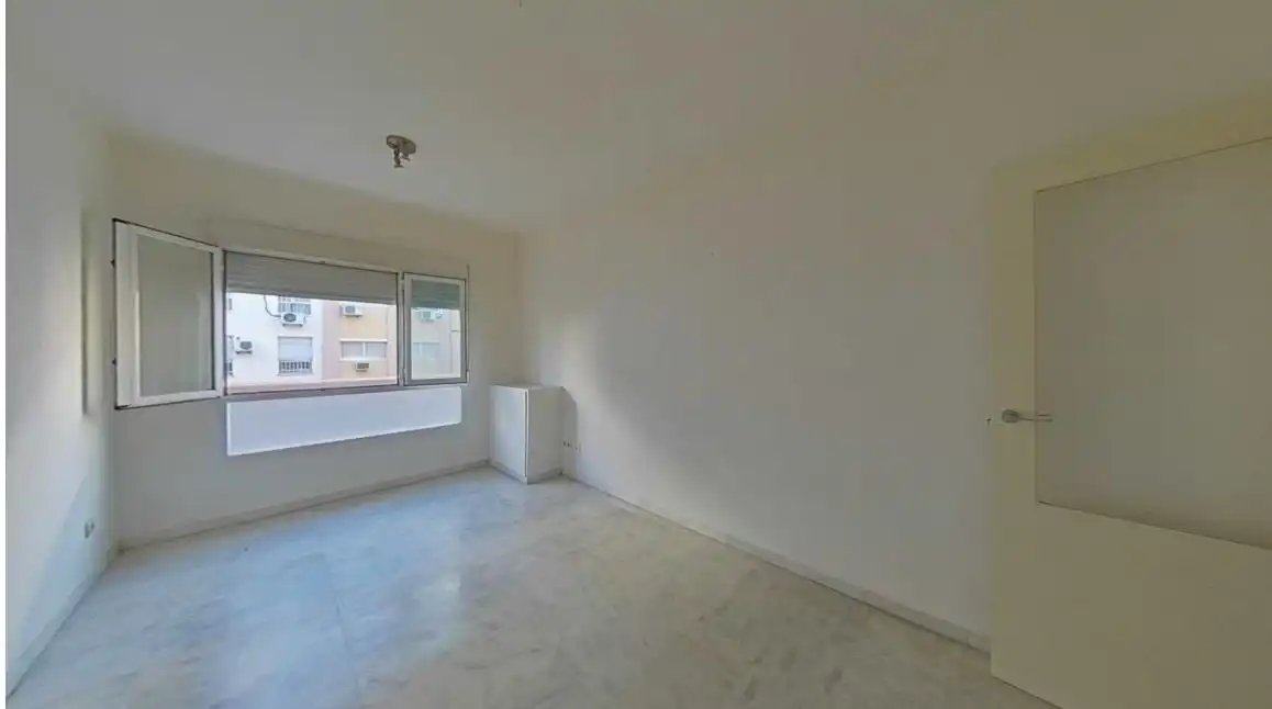 Bedroom of Flat for sale in Sevilla