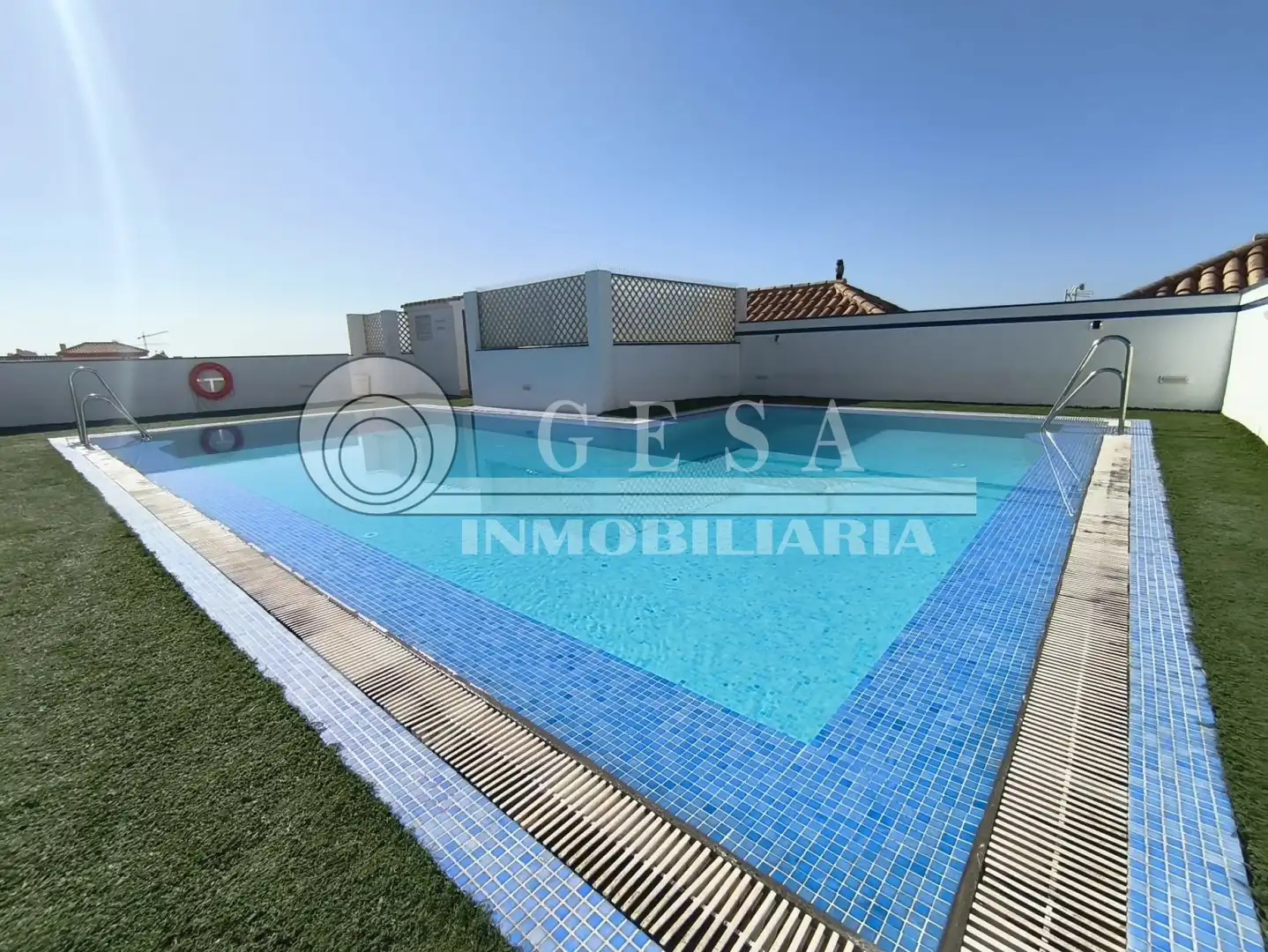 Schwimmbecken von Wohnung zum Verkauf in Torrox mit Terrasse, Abstellraum und Schwimmbad
