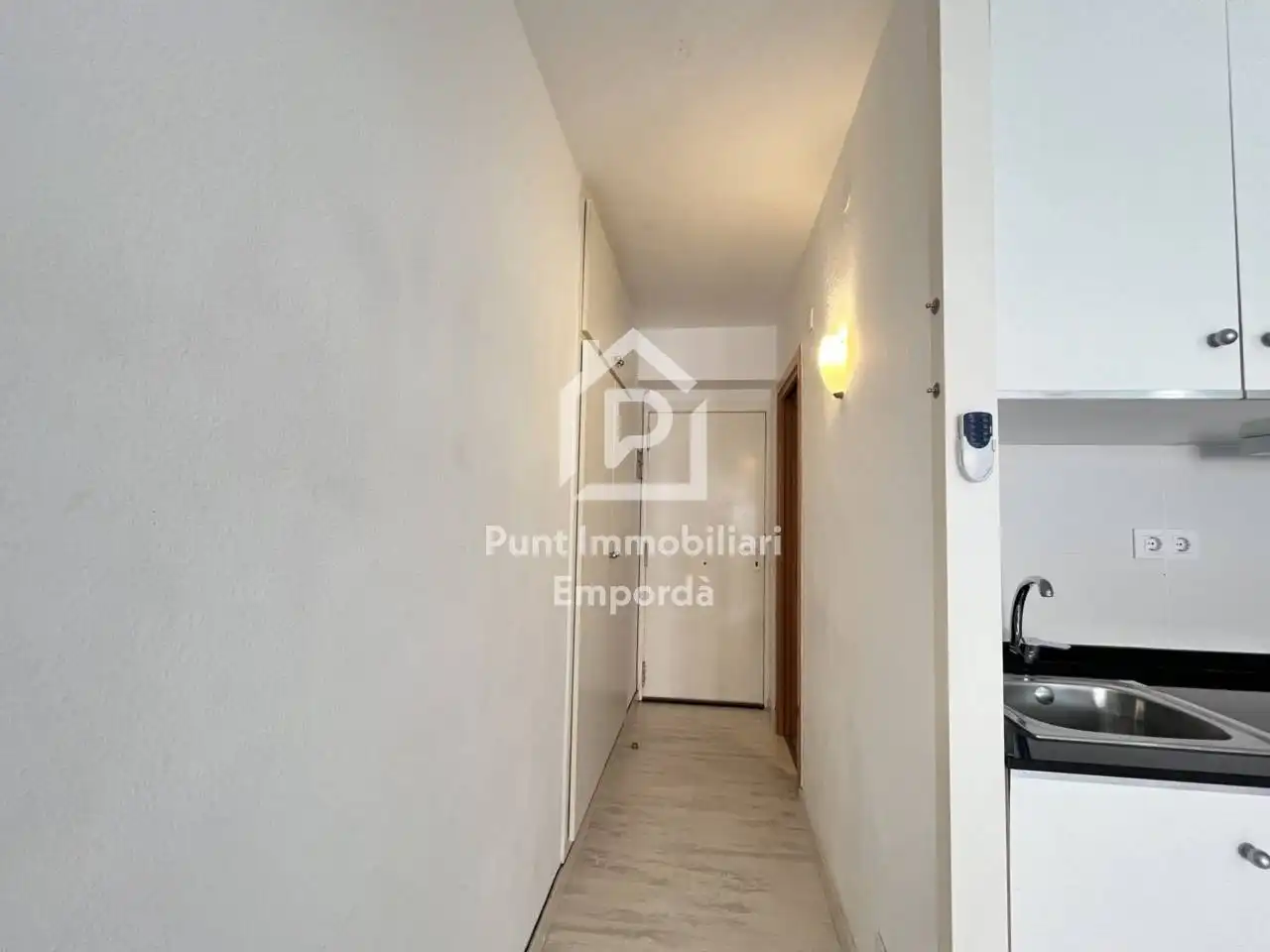 Study for sale in Roses  with Air Conditioner, Parquet flooring and Terrace