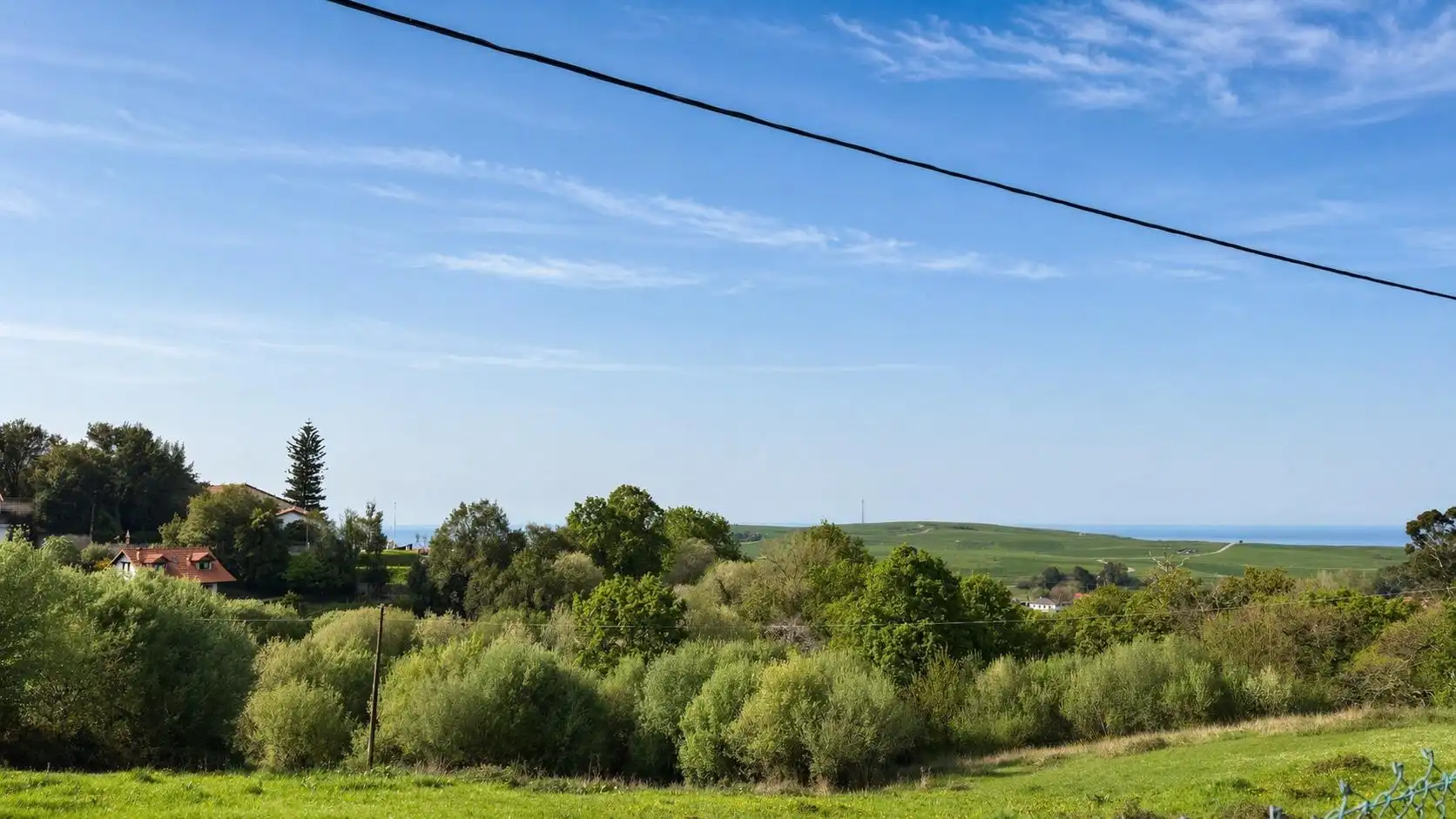 Casa o xalet en venda en Alfoz de Lloredo amb Jardí privat