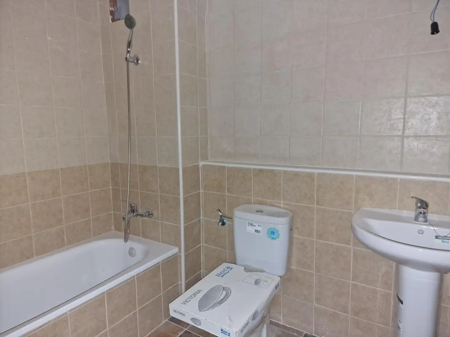 Bathroom of Buildings for sale in Aisa