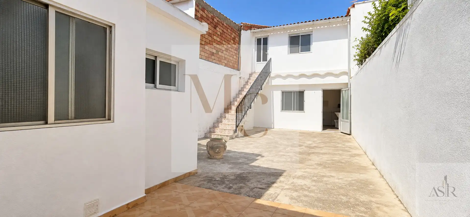 Vista exterior de Casa o xalet en venda en Benifaió amb Terrassa i Traster