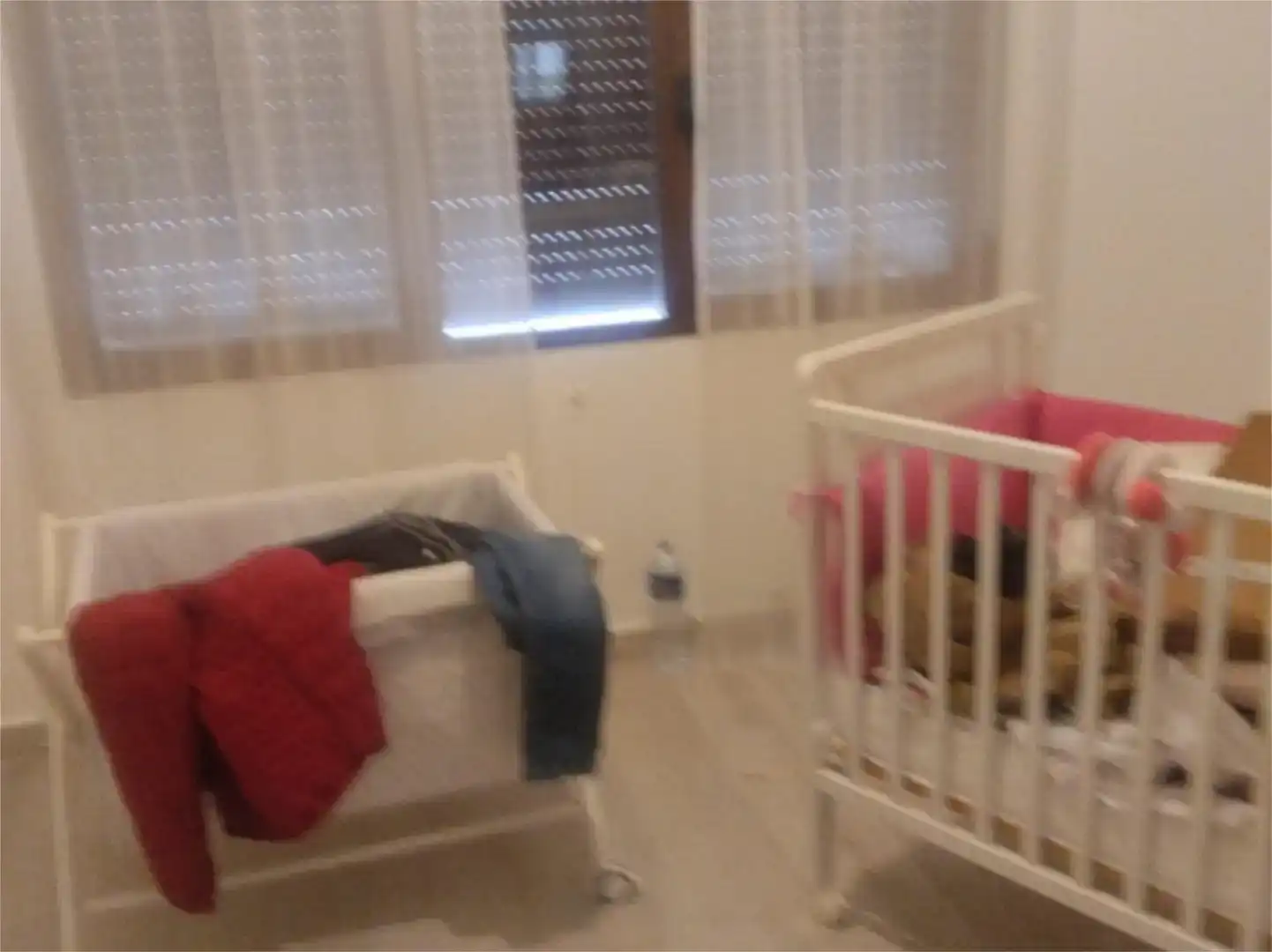 Dormitori de Casa adosada en venda en Orgaz amb Aire condicionat