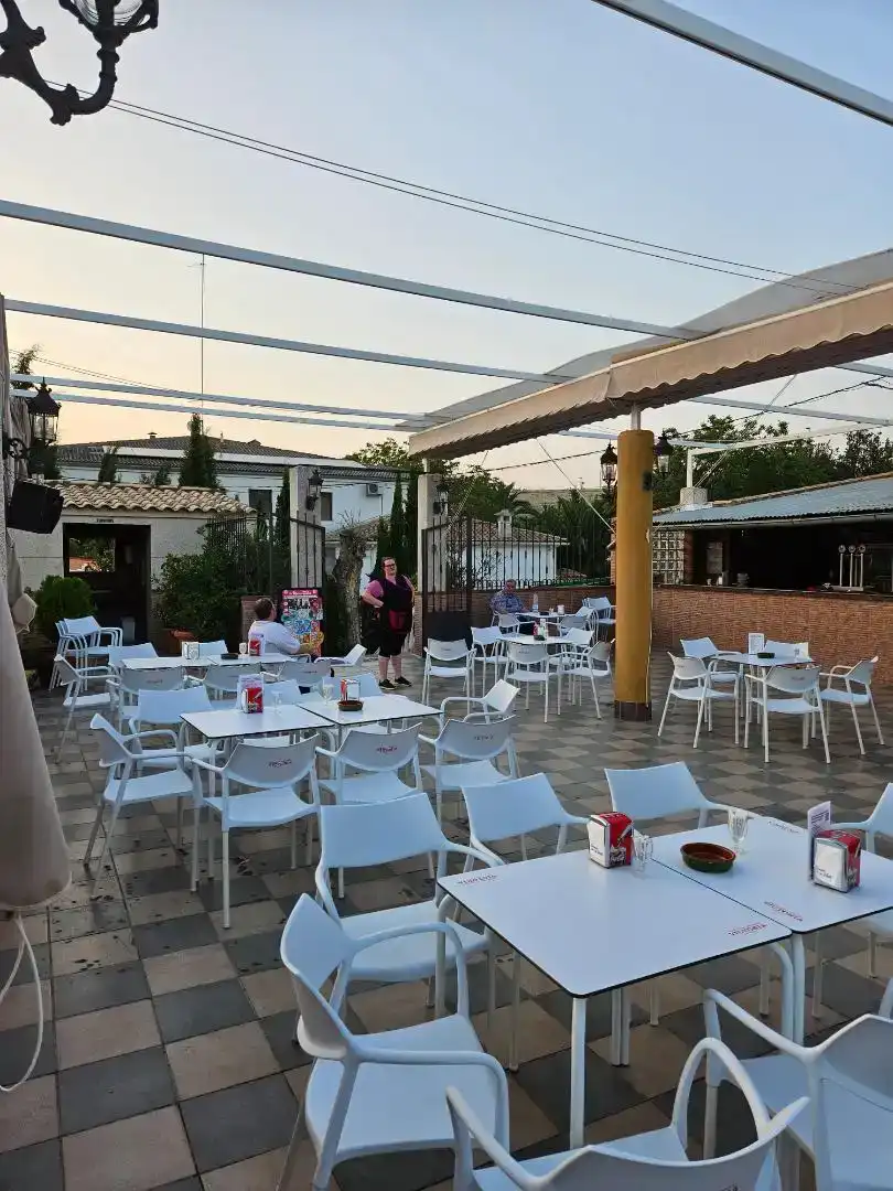 Local en venta en Rus con Aire acondicionado