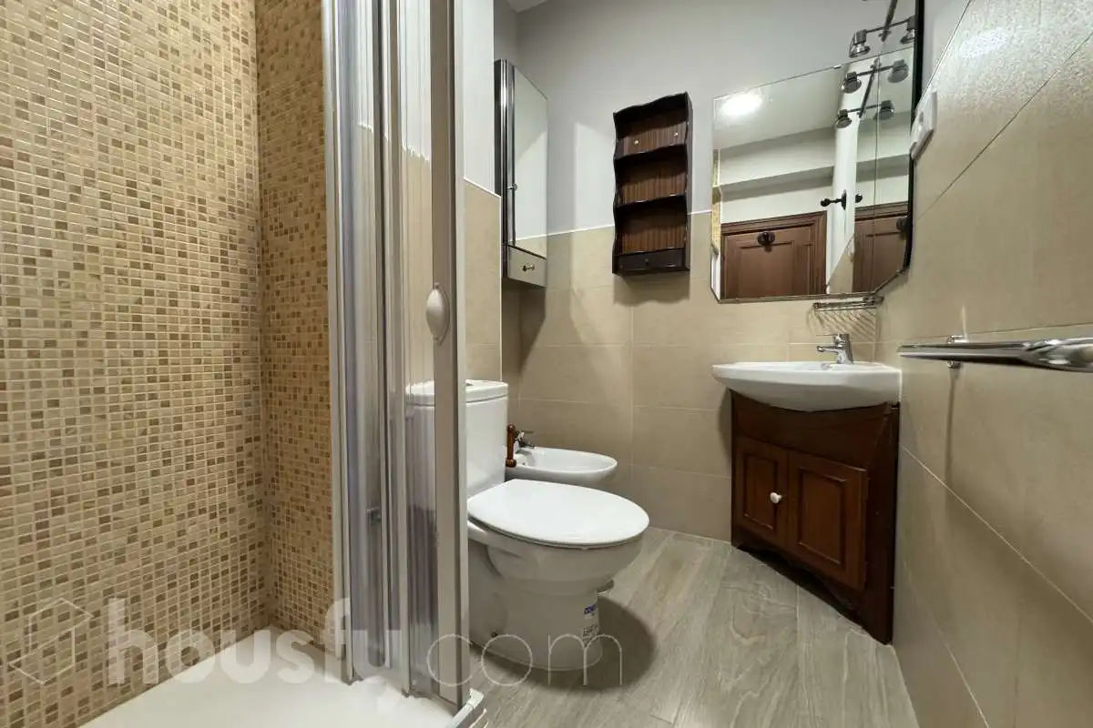 Bathroom of Flat for sale in Lugo  with Heating, Terrace and Storage room