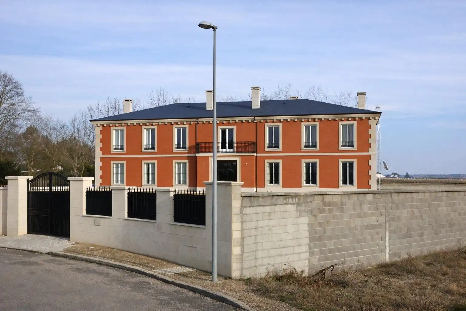 Villa con piscina in vendita a Villamayor, imagen 4