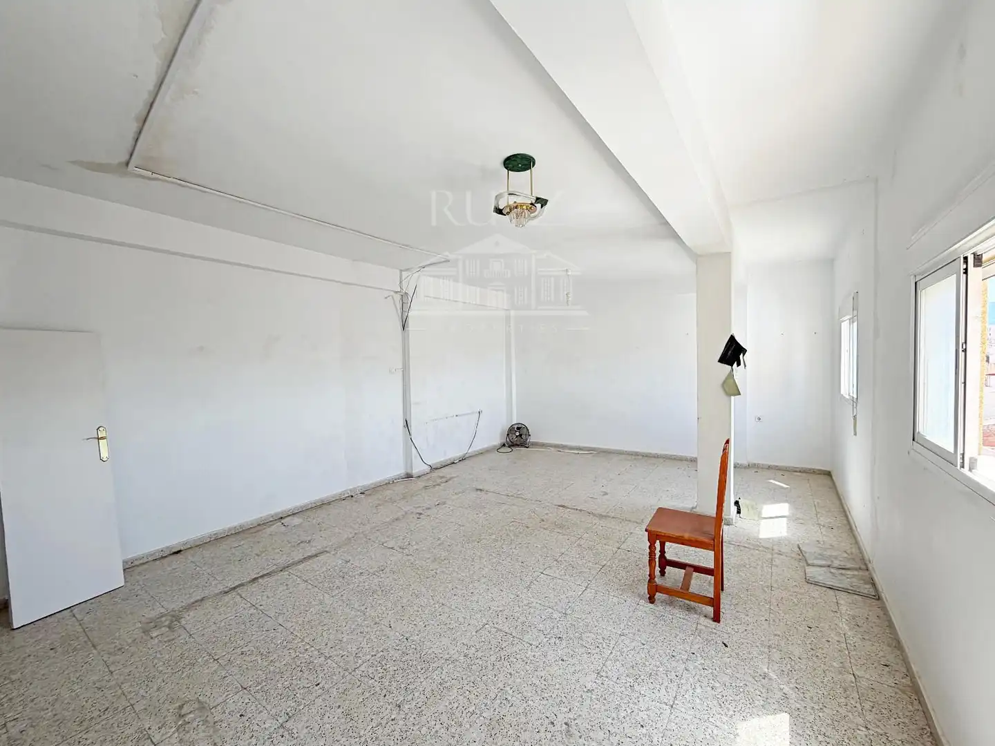 Haus oder Chalet zum Verkauf in Motril mit Terrasse und Balkon