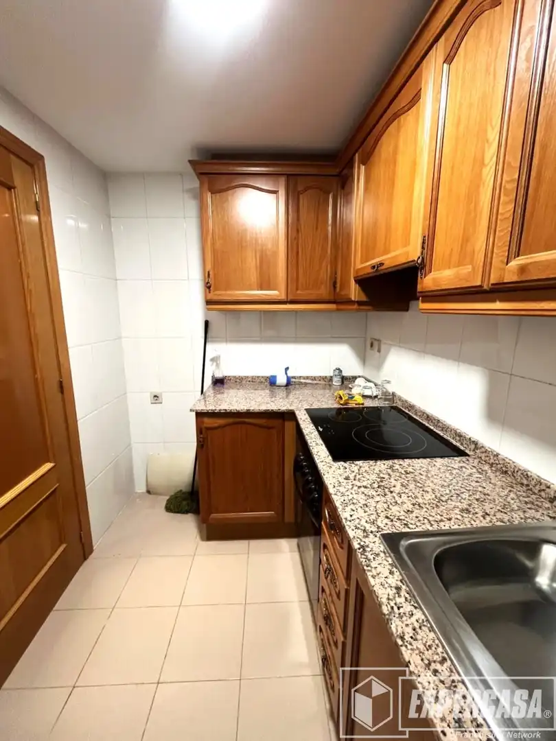 Cuina de Pis de lloguer en Valencia amb Aire condicionat i Calefacció