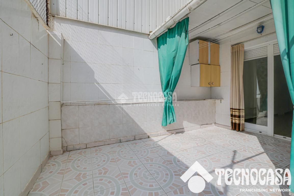 Flat for sale in Singuerlín, Santa Coloma de Gramenet