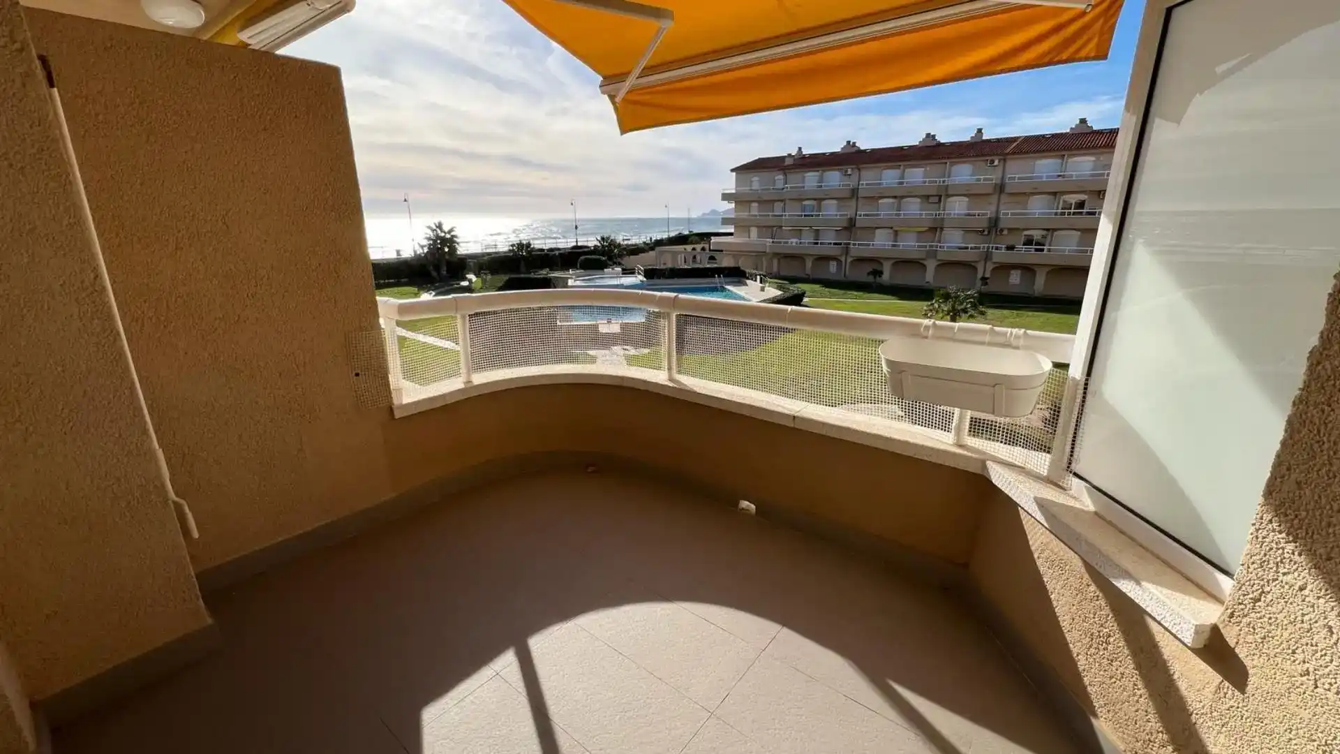 Terrassa de Apartament en venda en L'Estartit amb Aire condicionat i Balcó