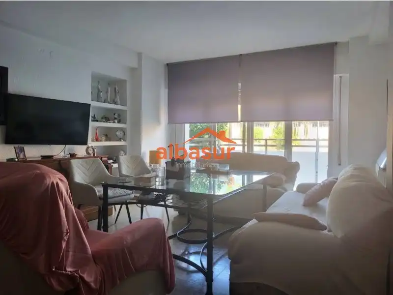 Flat with lift for sale in Avenida de Medina Azahara 49