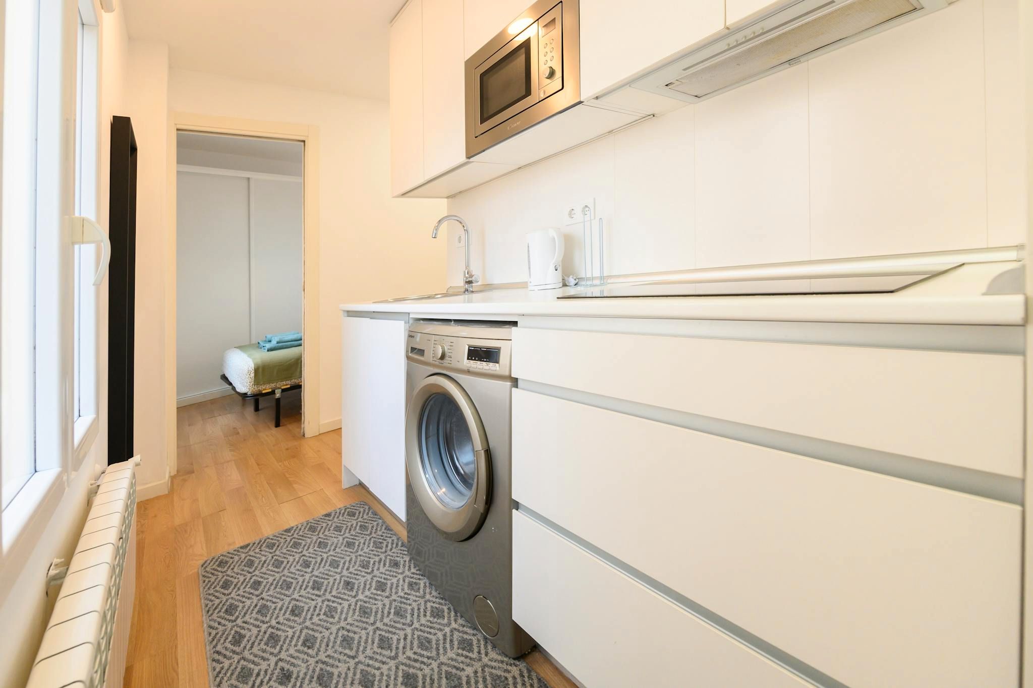 Habitación de Piso de alquiler en  Madrid Capital con Aire acondicionado, Calefacción y Amueblado