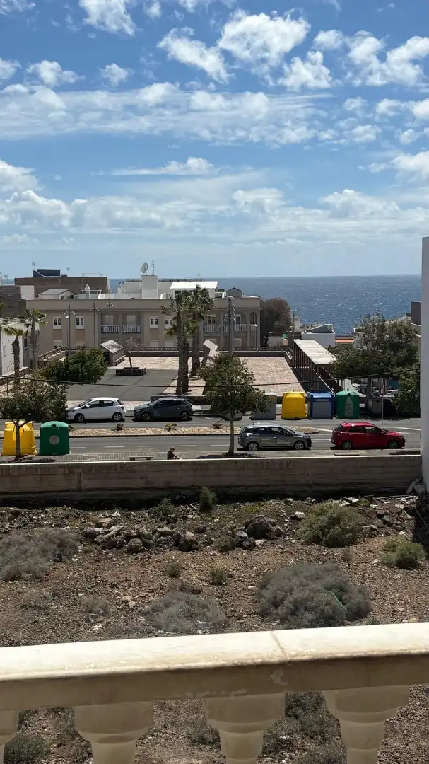 Vista exterior de Pis en venda en Granadilla de Abona amb Balcó