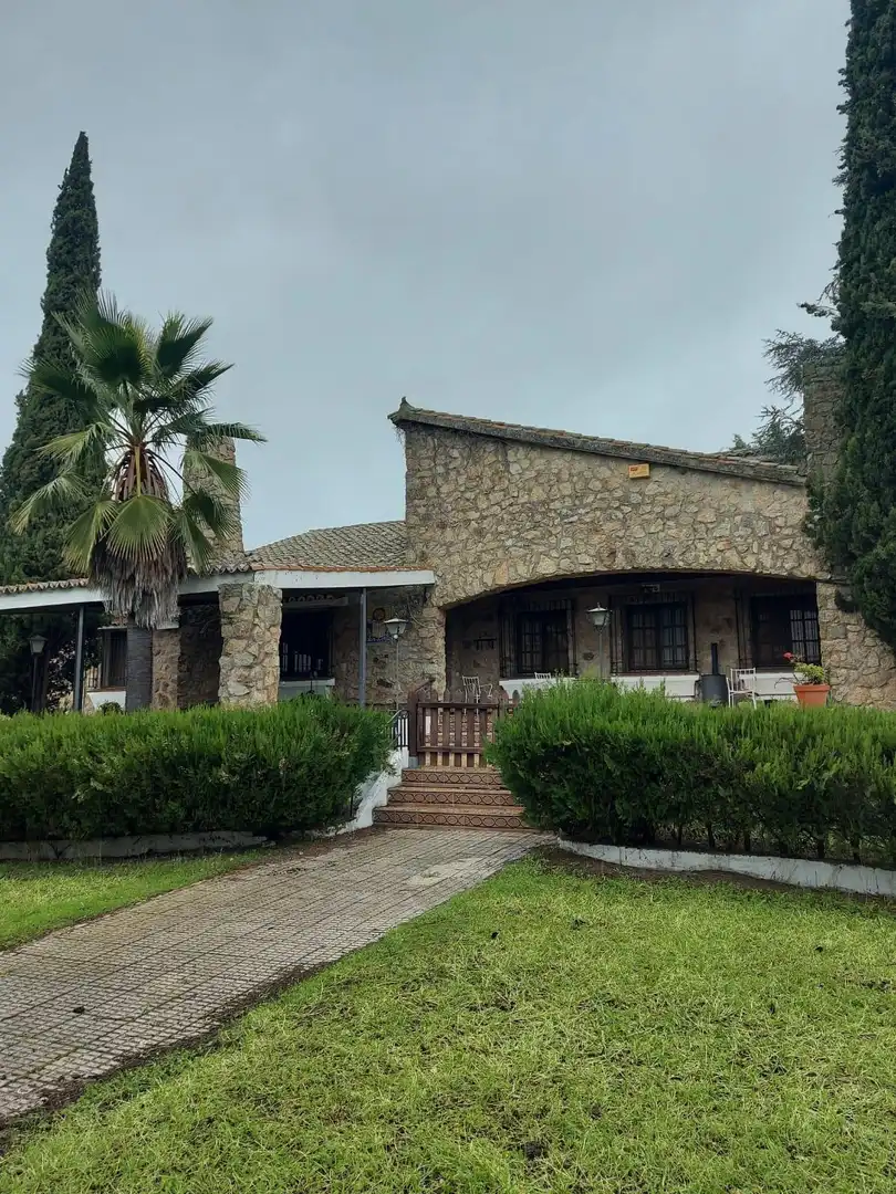 Chalet con piscina en venta en Aldea del Cano