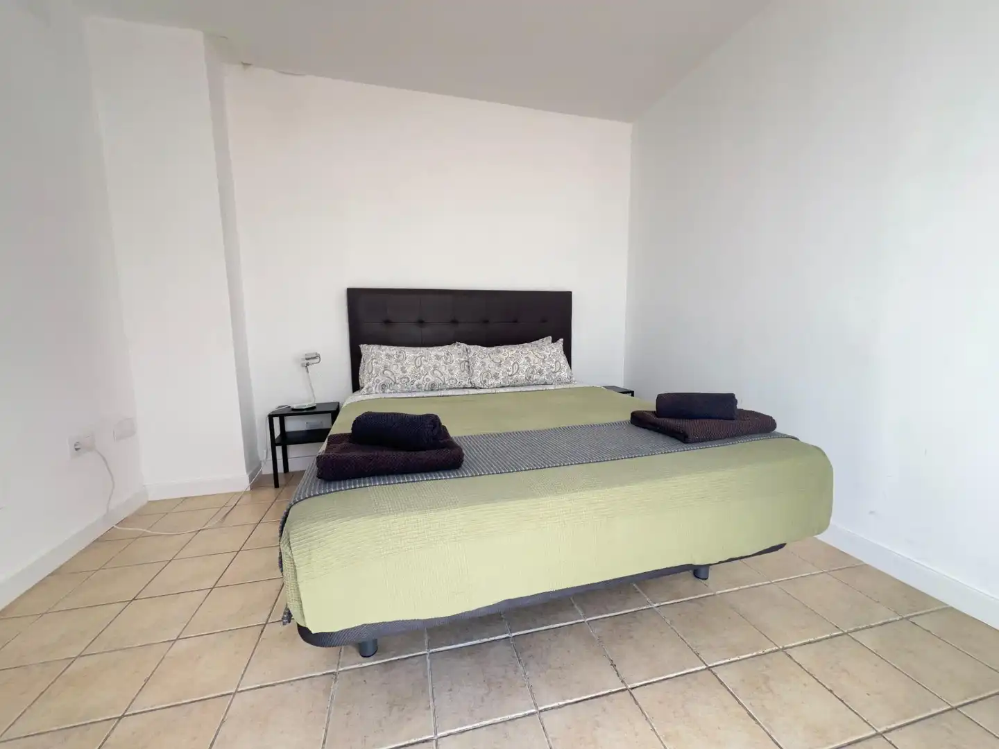 Habitación de Edificio en venta en Málaga