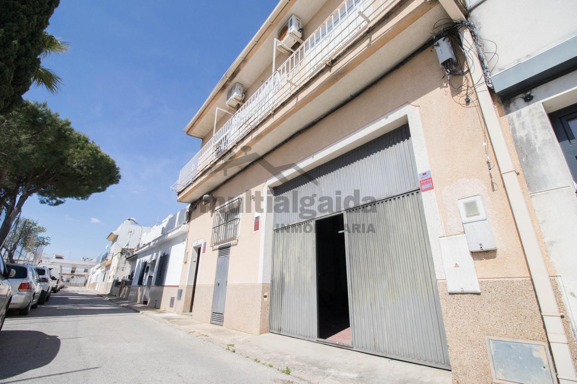 Vista exterior de Casa o xalet en venda en Jerez de la Frontera amb Aire condicionat, Calefacció i Terrassa