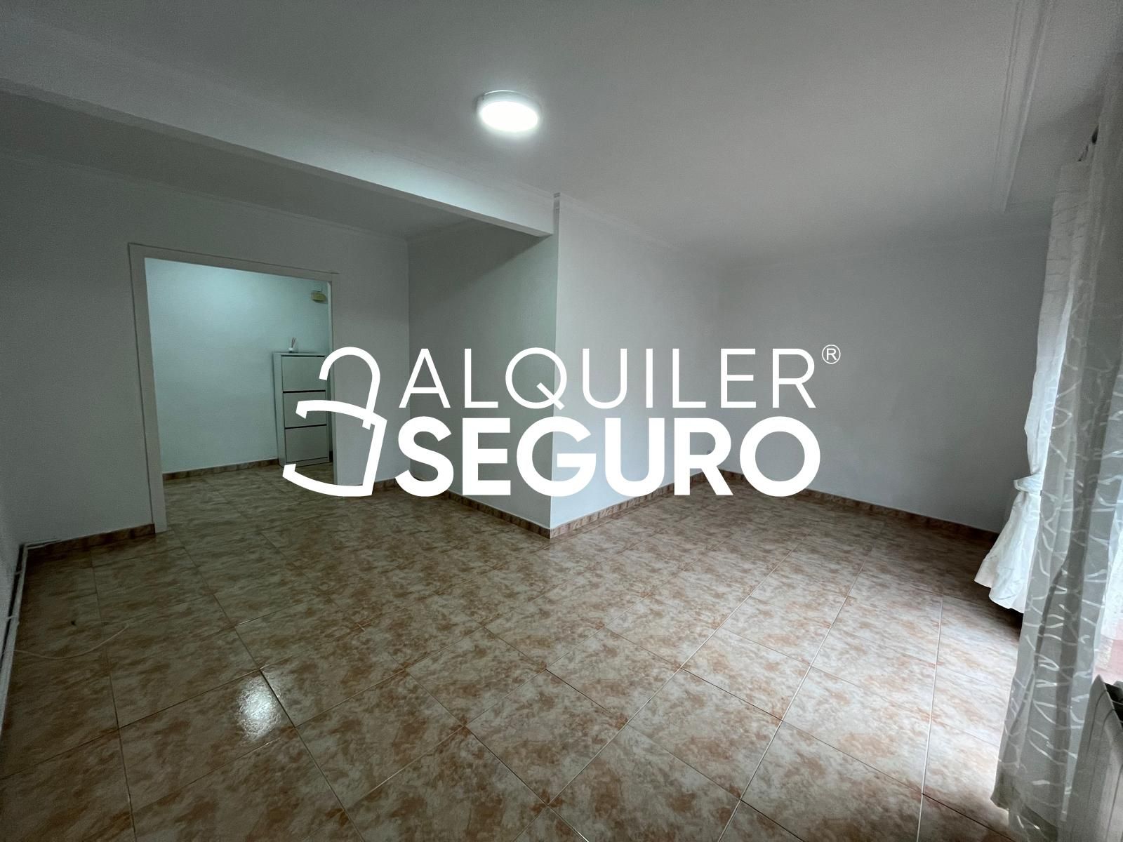 Vista exterior de Pis de lloguer en Valdemoro amb Calefacció i Terrassa