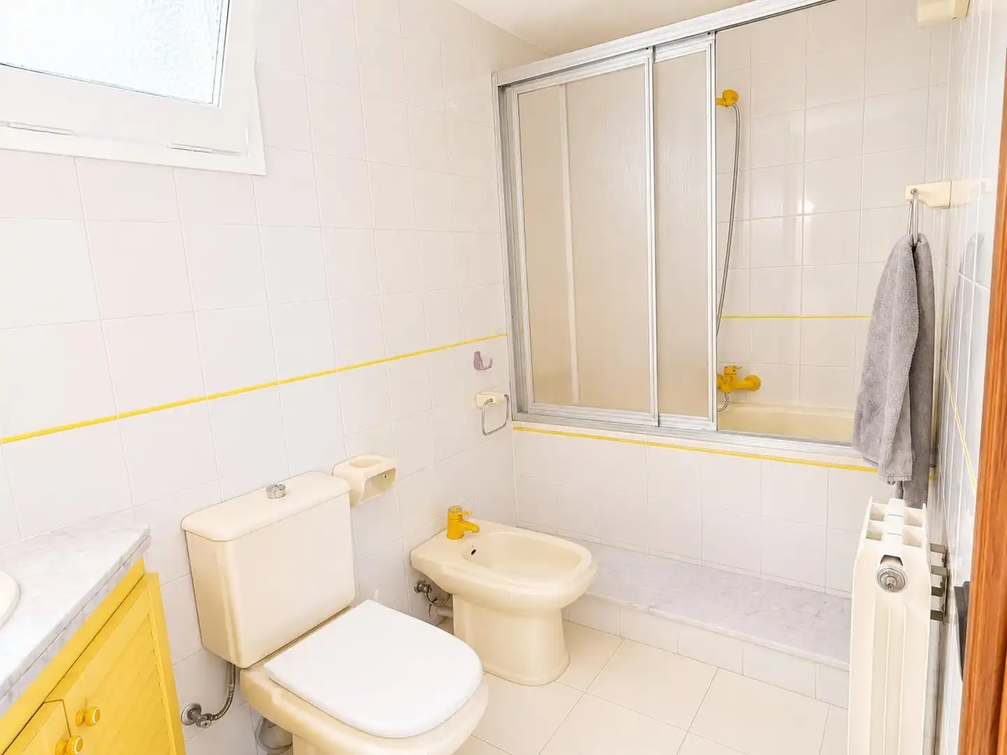 Badezimmer von Maisonette zum Verkauf in Sabadell mit Heizung, Privatgarten und Terrasse