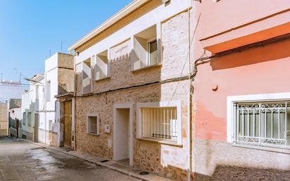 Vista exterior de Casa o xalet en venda en Llíria amb Calefacció i Terrassa