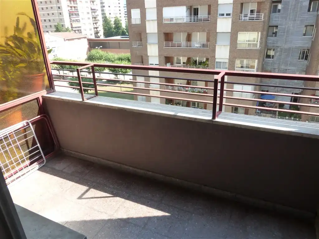 Terraza de Piso de alquiler en  Pamplona / Iruña con Calefacción y Amueblado