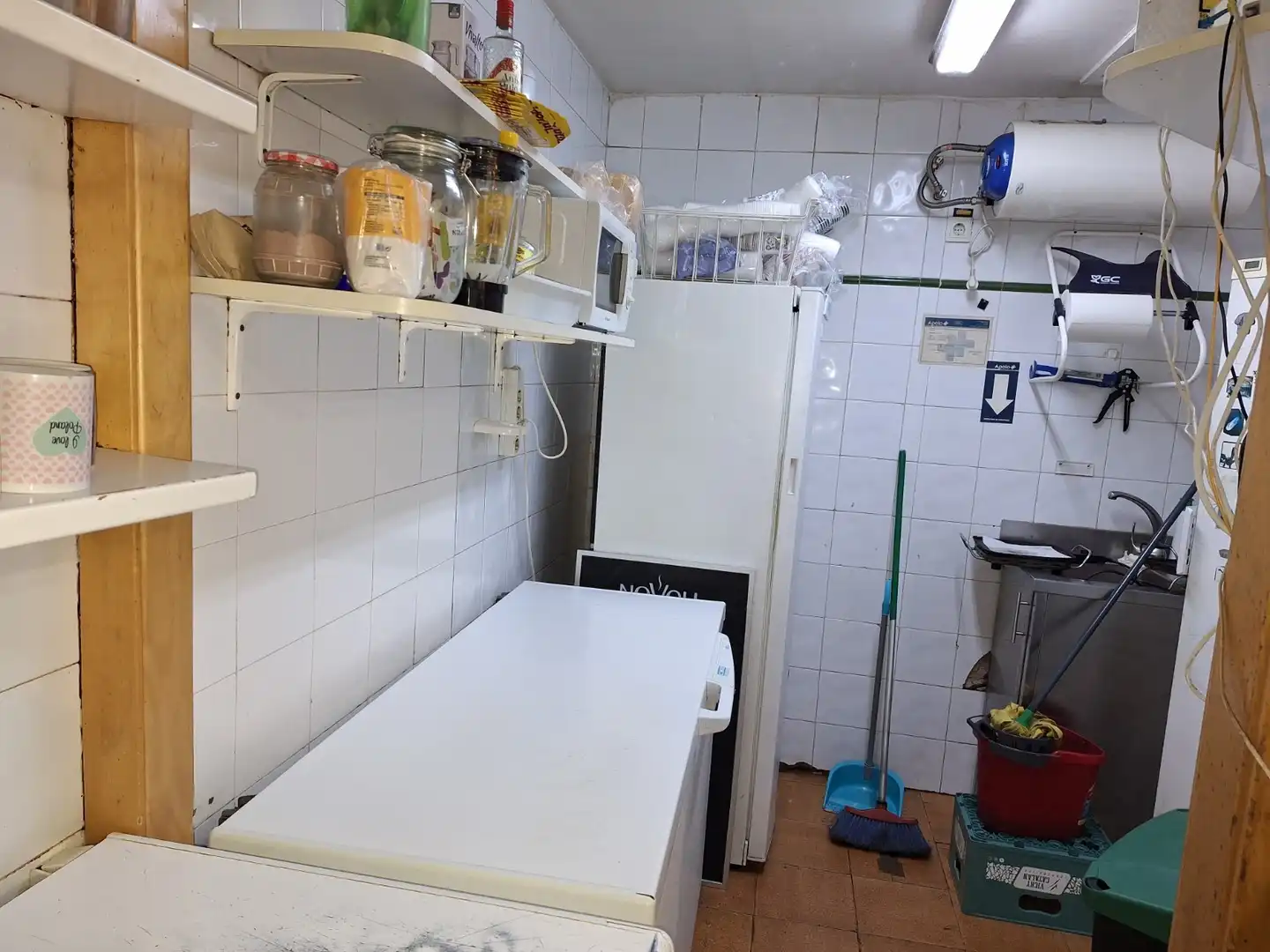 Business premises for transfer in Sants - Montjuïc, imagen 13