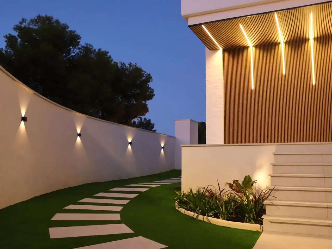 Terrace of Houses for sale in Nueva Santa Barbara - Cruz de Gracia