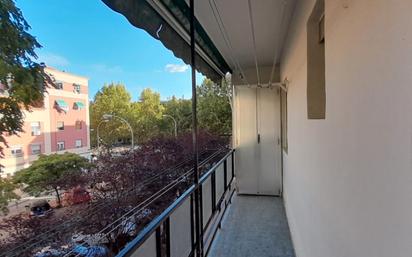 Balcony of Flat for sale in  Madrid Capital  with Heating, Terrace and Oven