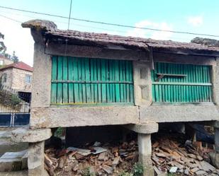 Vista exterior de Casa o xalet en venda en A Cañiza   amb Calefacció, Jardí privat i Terrassa
