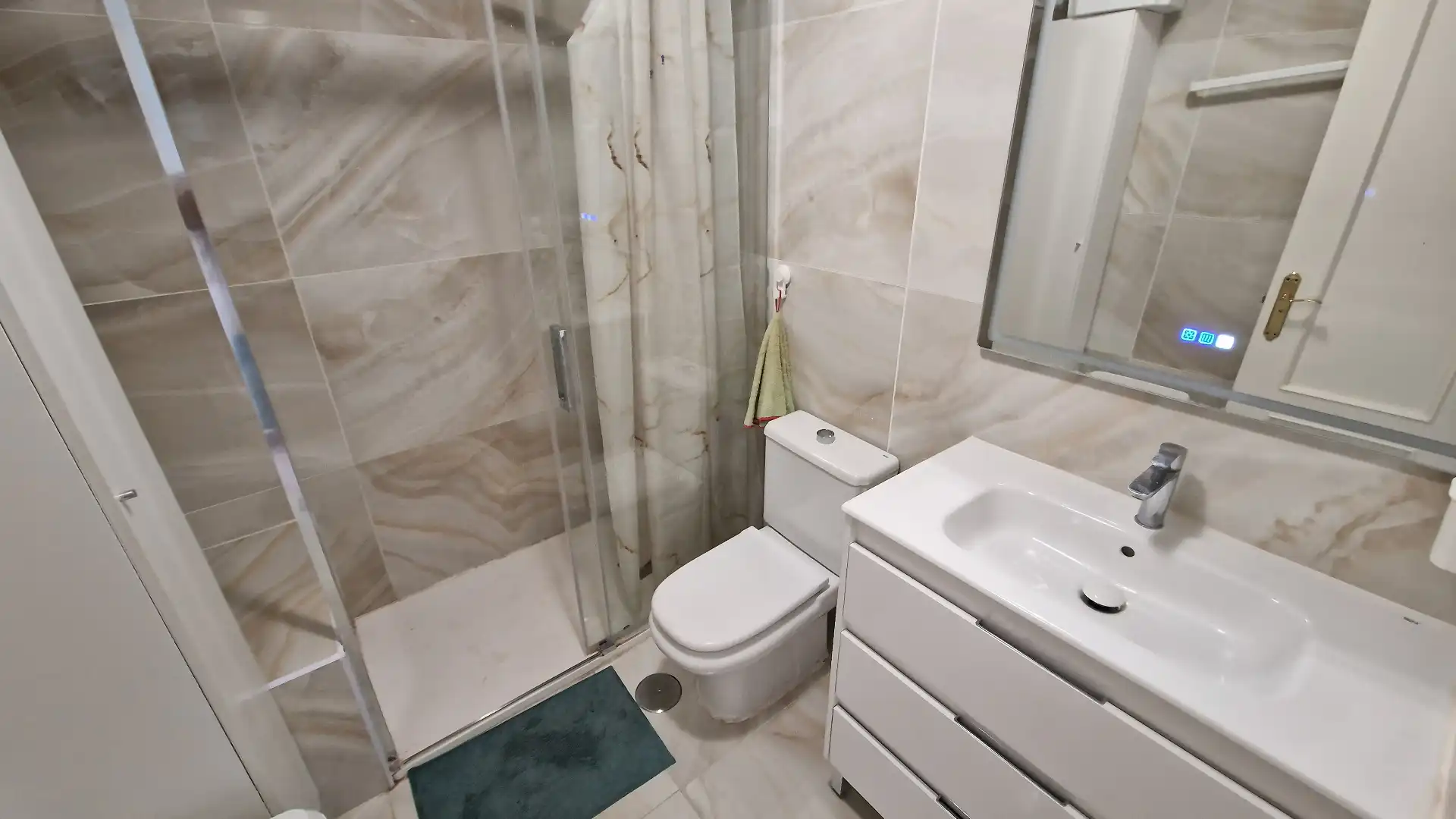 Baño de Piso en venta en Benalmádena con Aire acondicionado, Terraza y Trastero