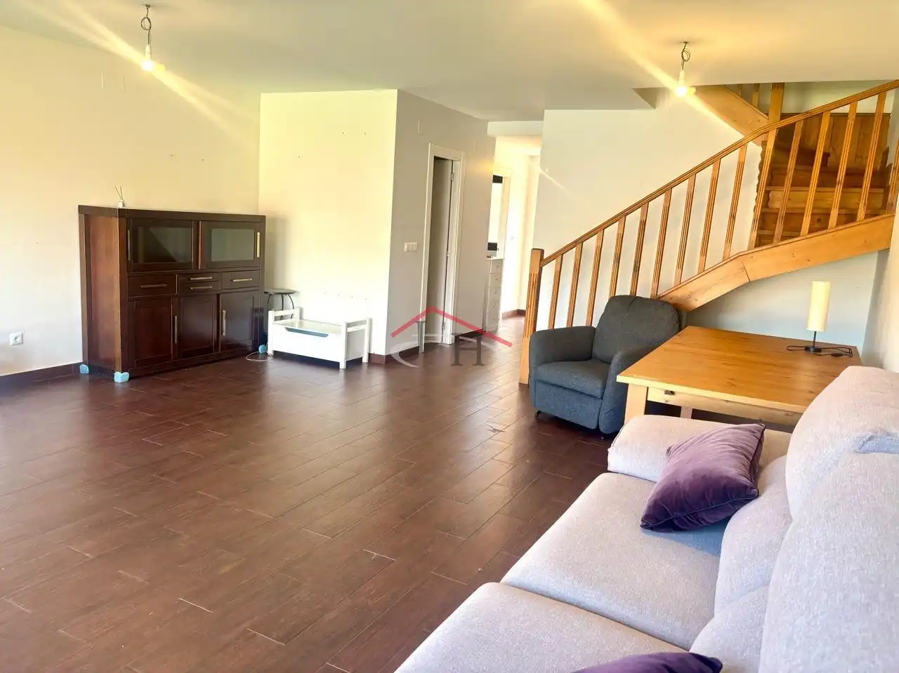Sala de estar de Casa adosada en venta en Sariegos con Calefacción, Jardín privado y Terraza